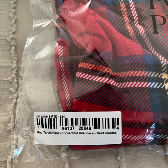 NWOT- Posh Peanut red tartan convertible pajama 18-24 months - Picture 4 of 4